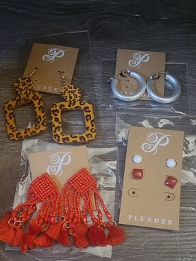 Plunder Earrings 4 Pairs Of Earrings